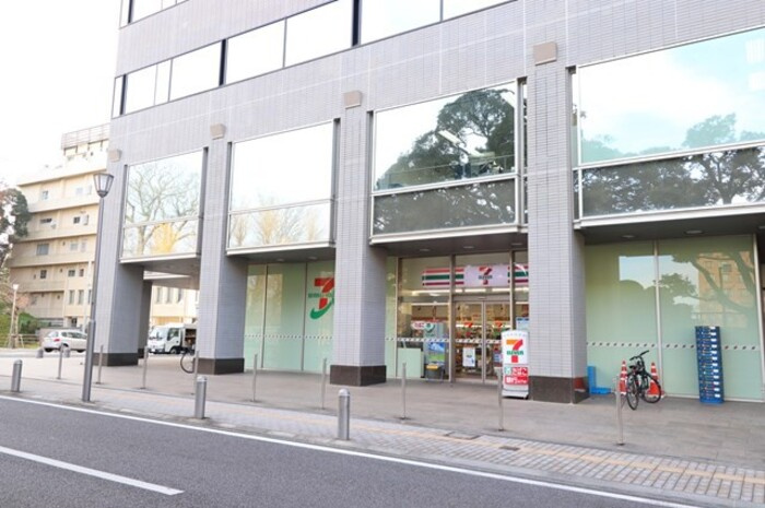 セブンイレブン水戸三の丸店（256ｍ）