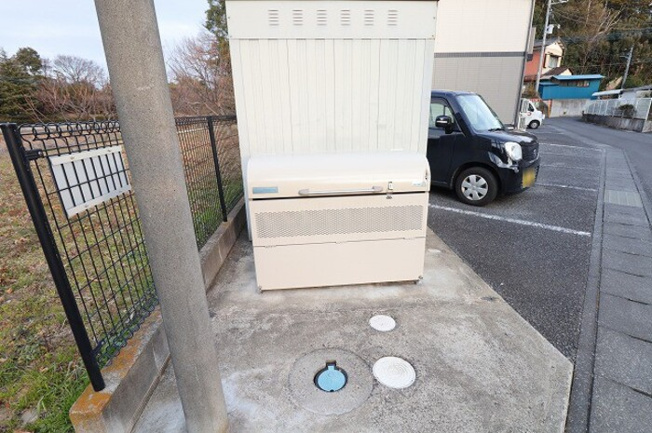 ゴミストッカー