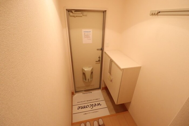 シューズボックス（カウンタータイプ）