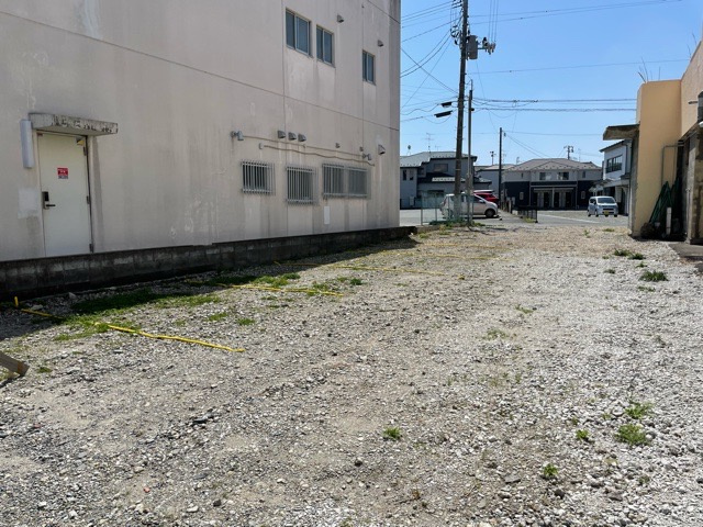 石巻市田道町２丁目の事務所【駐車場】