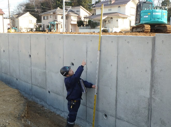 Blooming Garden　八幡西区光貞台3丁目「造成工事品質の確認」蓄積した過去データや現場状況を含めて総合的に判断する事で、適切な判断を実現し、ご安心いただける土地を提供しています。