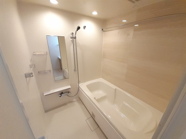 バス