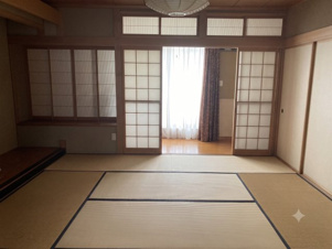 西１６条南４丁目【和室】