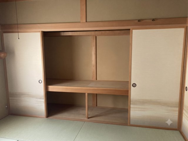 西１６条南４丁目【和室】