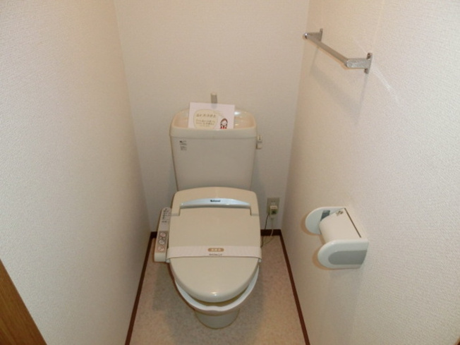 もちろん温水洗浄暖房便座です