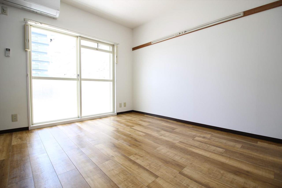 床や壁の色はお部屋によって異なります