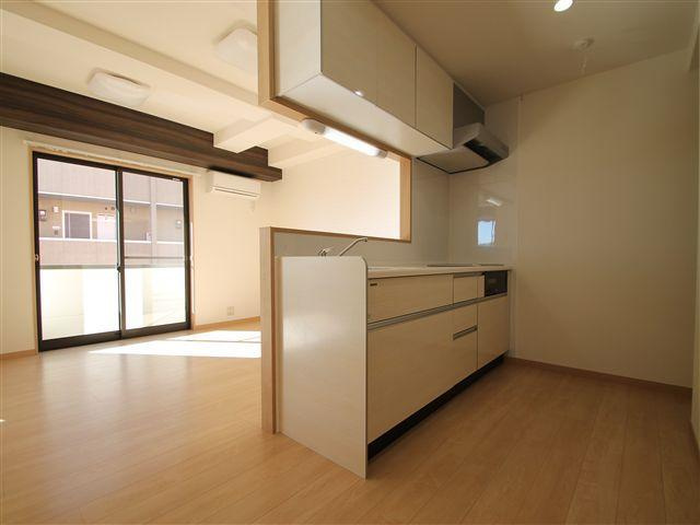 システムキッチン（IH3口）