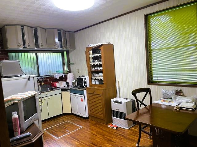熱海市泉の中古一戸建【居間・リビング】ダイニングキッチン