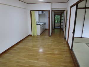 下呂市萩原町西上田の中古マンション【洋室】