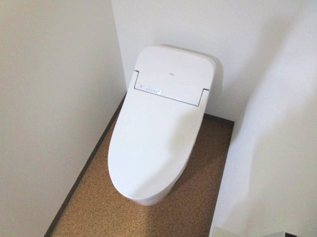 下呂市萩原町西上田の中古マンション【トイレ】