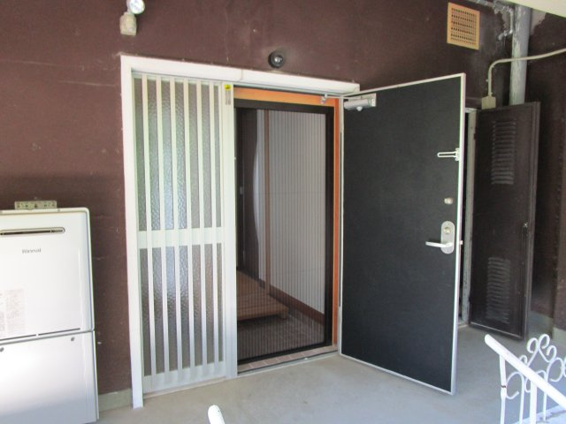 下呂市萩原町西上田の中古マンション【玄関】