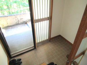 下呂市萩原町西上田の中古マンション【玄関】