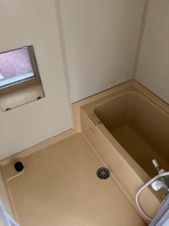 西１８条南３２丁目【浴室】