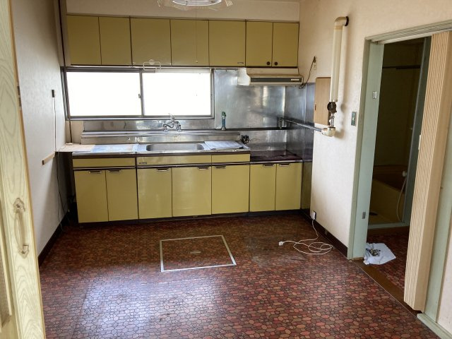 西１８条南３２丁目【キッチン】