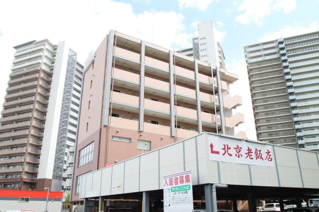 1階にはテナントが入っています♪