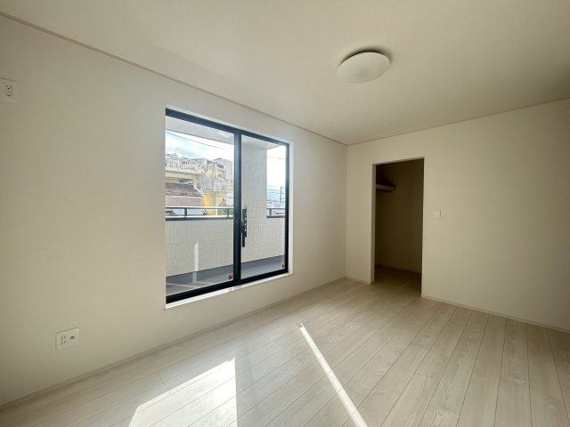 浦添市沢岻1丁目443・全５棟〈A号棟〉【洋室】※同施工会社での参考写真となります。