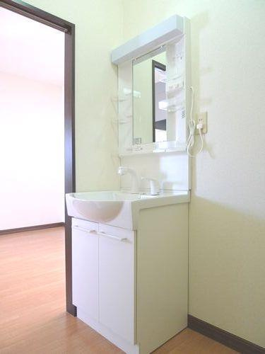 大きな独立洗面台付き☆