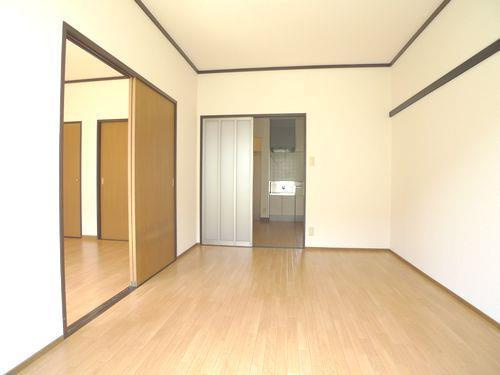 収納付きです
