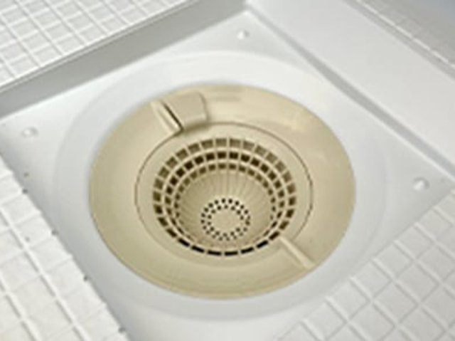 Rimoku　小倉南区下貫3丁目5期【設備】髪の毛や石鹸カスなどをキャッチ。排水パイプの詰まりを防ぎ、いやな臭いの発生も抑えます。
