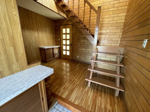 小樽市緑１丁目の中古一戸建【その他】階段