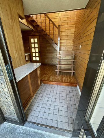 小樽市緑１丁目の中古一戸建【玄関】