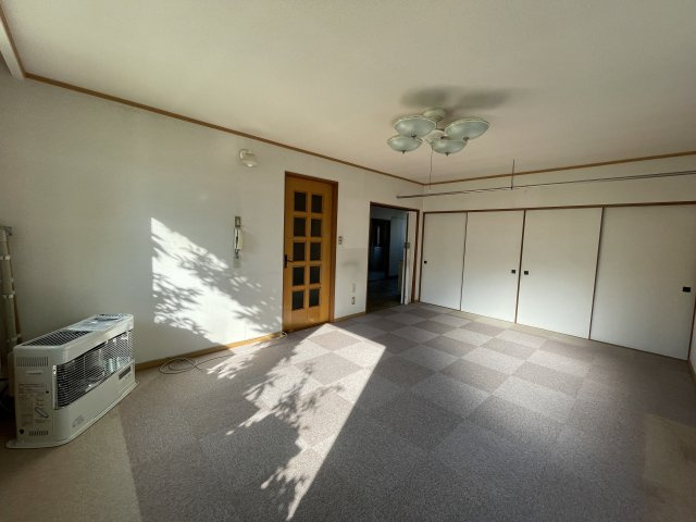 小樽市緑１丁目の中古一戸建【居間・リビング】