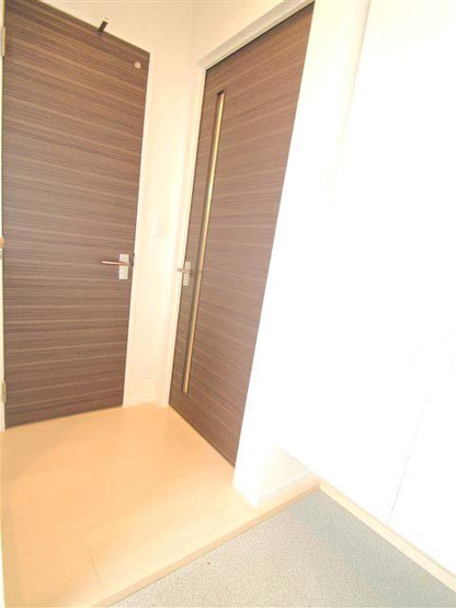 同タイプの別部屋の写真となります。