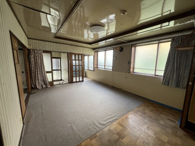 小樽市若松２丁目の中古一戸建【居間・リビング】