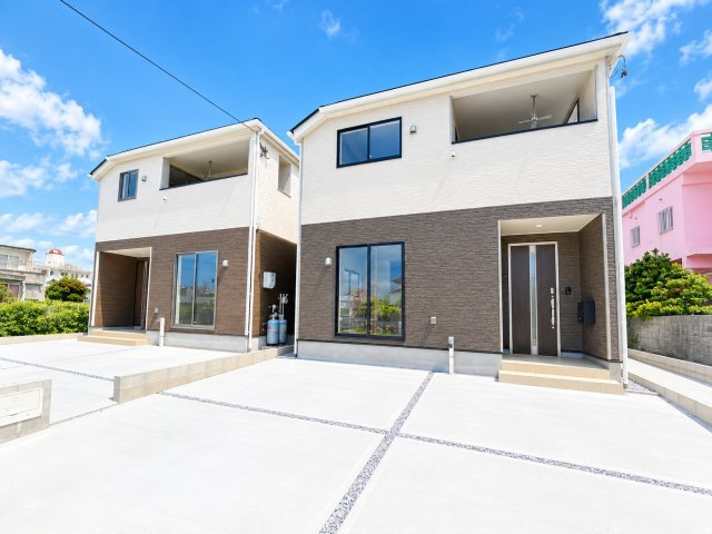 【新築分譲住宅】うるま市兼箇段・全３棟〈３号棟〉【外観】【施工事例】同施工会社による建築参考写真。