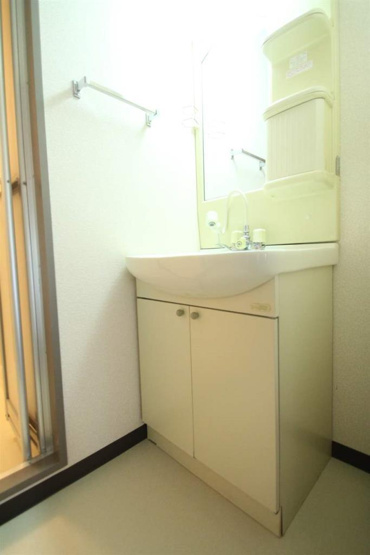 朝の準備に便利な洗面台