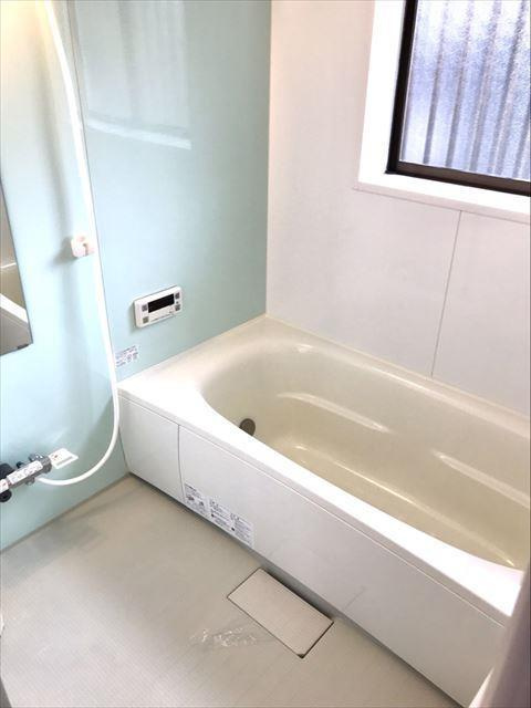 一坪の浴室でお寛ぎ頂けます