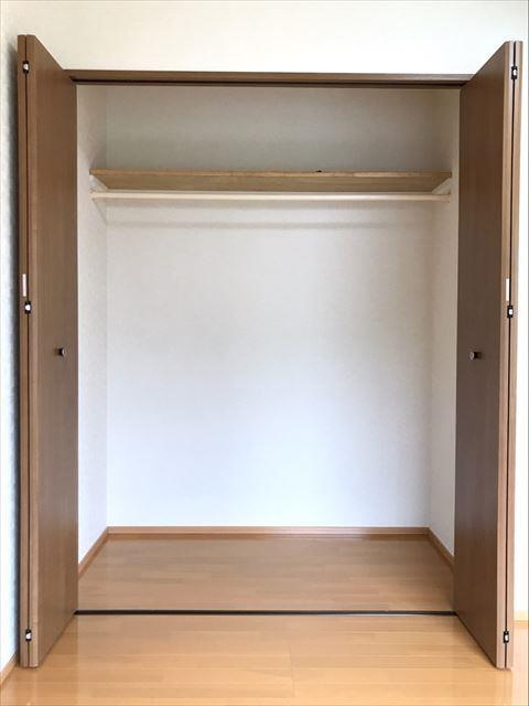 各洋室収納付き