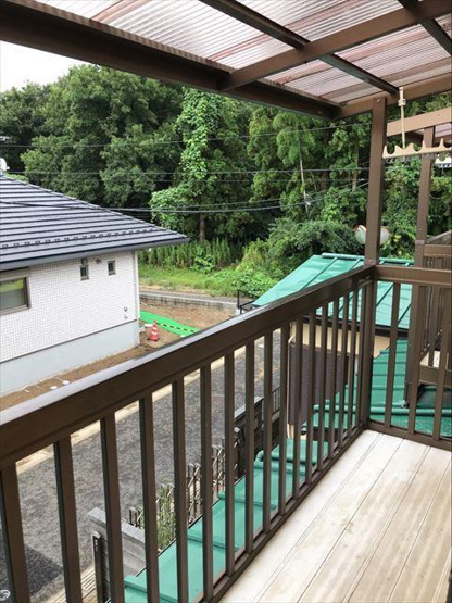 2階廊下から出入りできるベランダ