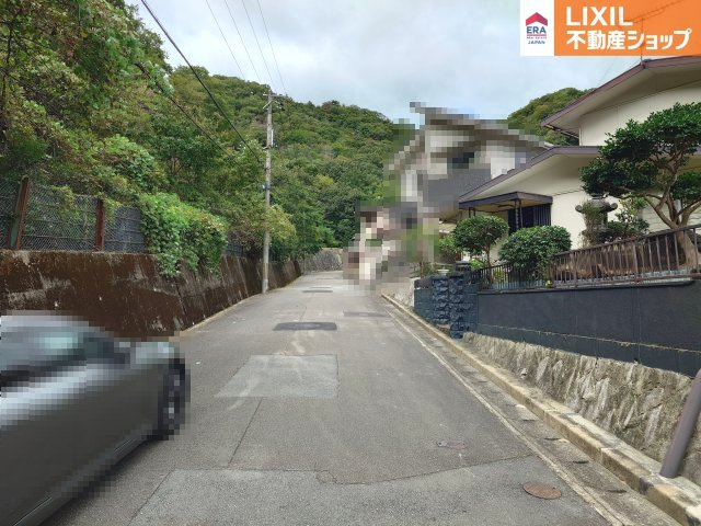 姫路市白鳥台3丁目【中古戸建】【前面道路含む現地写真】