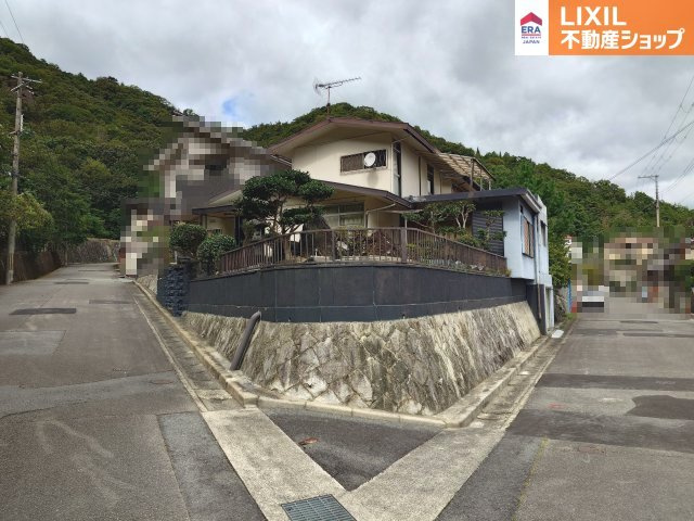 姫路市白鳥台3丁目【中古戸建】【前面道路含む現地写真】