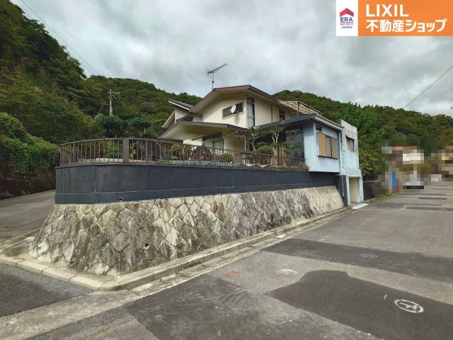 姫路市白鳥台3丁目【中古戸建】【前面道路含む現地写真】