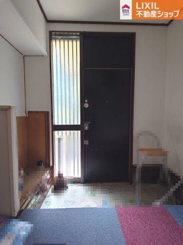 姫路市白鳥台3丁目【中古戸建】【玄関】