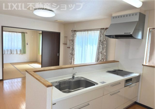 上越市大字三ツ橋の中古一戸建【キッチン】IHキッチン♪
