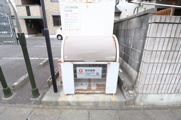 ゴミストッカー