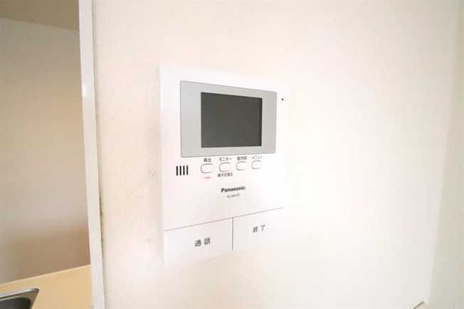 別の部屋の写真となりますので、現況優先となります。