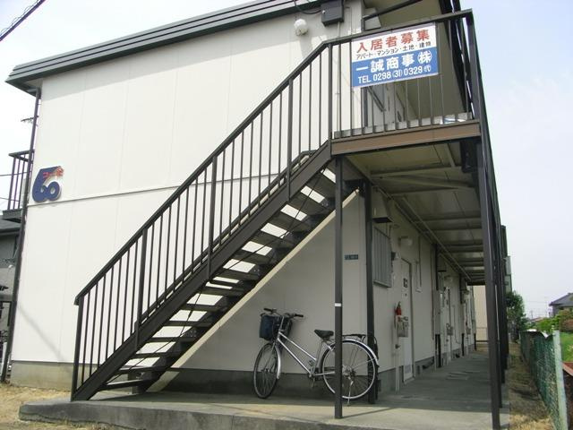 階段は片側のみです！
