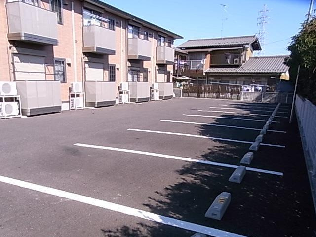 駐車スペースはこちら☆