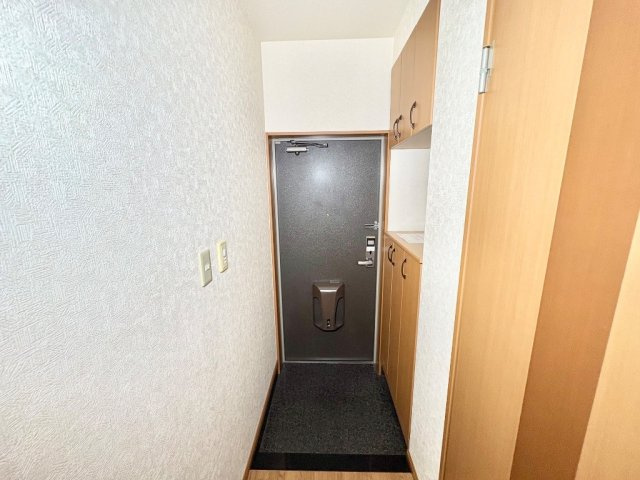 明るい玄関です