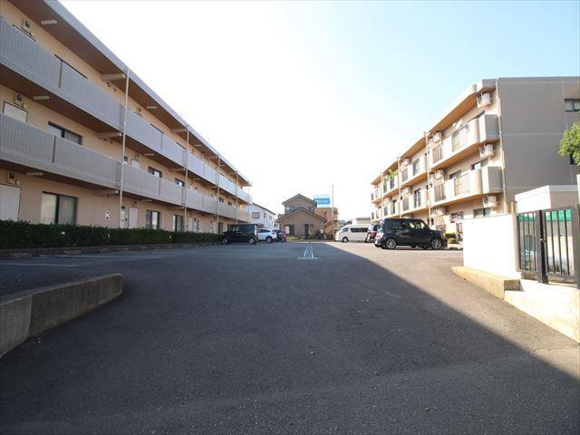 駐車場ひろびろ
