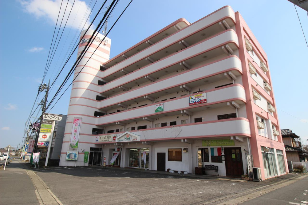 6階建てマンションです