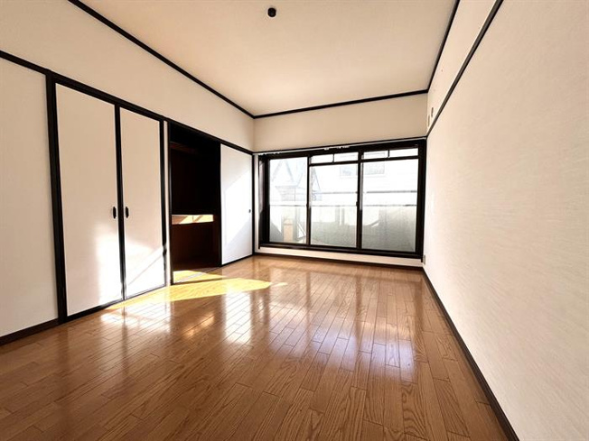 一番収納が大きい洋室です！
