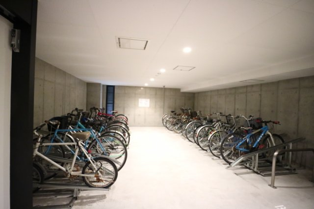 駐輪場　※参考写真