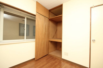 万寿シティＡ【収納】洋室1収納