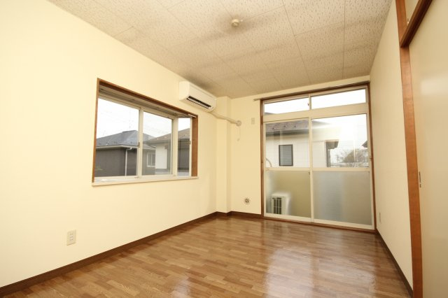 万寿シティＡ【洋室】洋室2（2）