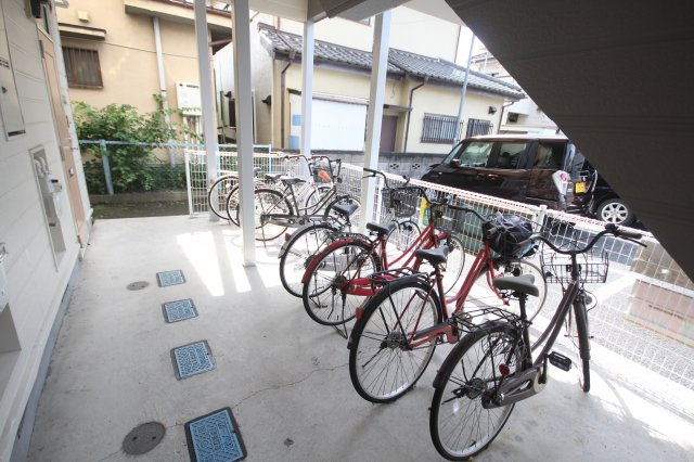 フラワーカースルＡ棟【共有部分】駐輪場
